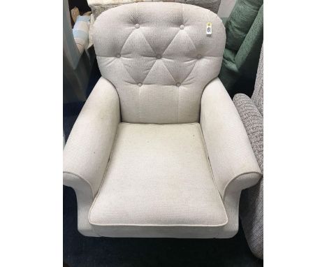CAMBRIDGE BUTTON BACK CHAIR