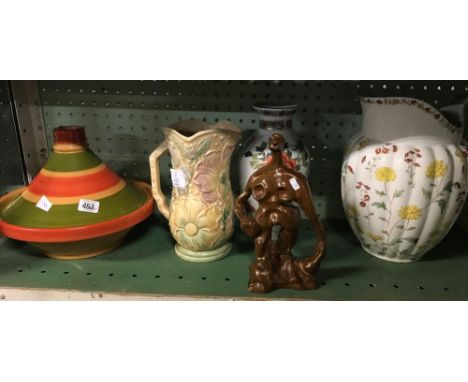 SHELF WITH MINTON WATER JUG, SUNFLOWER WATER JUG A/F, VASE ETC