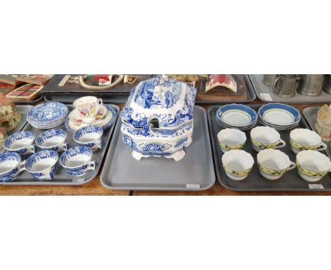Spode 'Italian' tureen and cover with ladle together with Spode 'Italian' cups and saucers etc. Together with a Wedgwood part