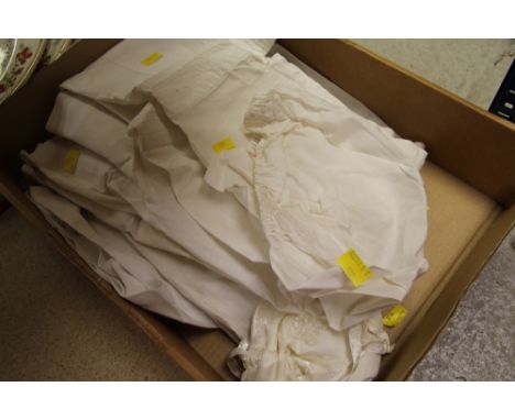 A PARCEL OF VINTAGE LINEN CHILD'S CLOTHING