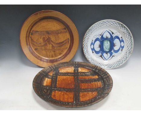 Edgar Campden for Aldermaston Pottery, an earthenware dish, abstract brush motif to central reserve, underglaze signature 'CA