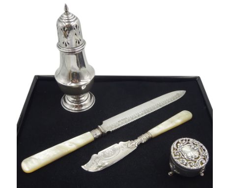 Victorian silver bladed bread knife, with mother of pearl handle by Harrison Brothers &amp; Howson, Sheffield 1897, silver li