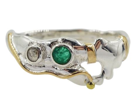 Silver and 14ct gold wire emerald and champagne diamond ring, stamped 925