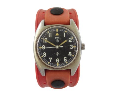 CWC British Military Issue 1970's stainless steel manual wind wristwatch, back case engraved W10-6645-99, 523-8290, 5913/76 w
