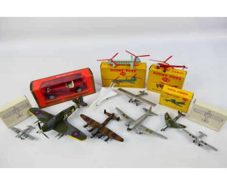 Schuco - Corgi - Dinky Toys - Others - A mixed lot that contains boxed and unboxed diecast, mainly model aircraft with a buil