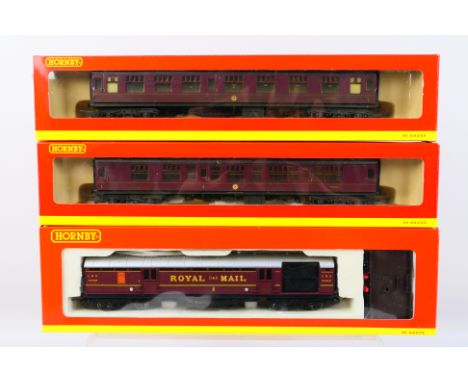 Hornby - 3 x boxed OO gauge coaches, 2 x BR MK1 composite coach in weathered finish # R4201 and Royal Mail Coach Set # R4155.