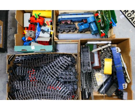 Lima - Triang - Other - A unboxed group of O gauge locomotives, freight and passenger rolling stock with a large quantity of 