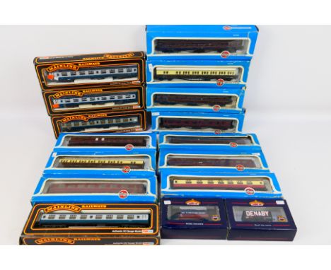 Bachmann Branchline - Mainline - Airfix - A boxed rake of 16 OO gauge mainly passenger coaches and some freight rolling stock