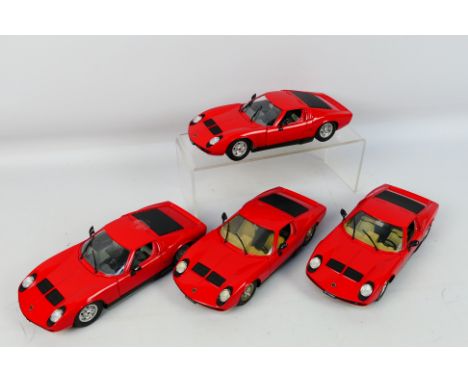 Polistil - Four unboxed 1:24 scale Lamborghini Miura diecast model cars from Polistil. Models appear to exhibit some slightly