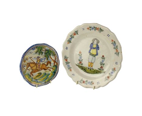 Talavera Niveiro majolica and Hubaudiere Bousquet Quimper faience plates, latter 25 cm
