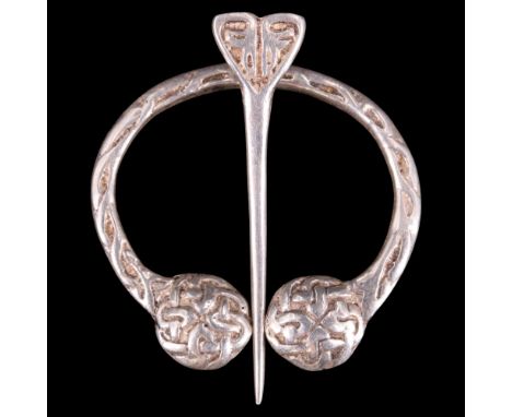 A mid 20th Century Scottish Celtic penannular white metal brooch or cloak pin by Henderson &amp; Horner Bros, 34 mm x 48 mm, 