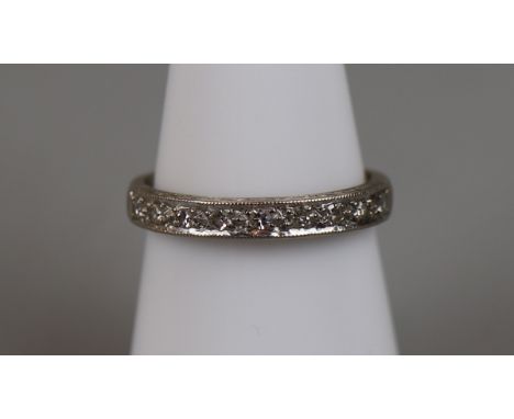 18ct gold diamond set ring (size M½)