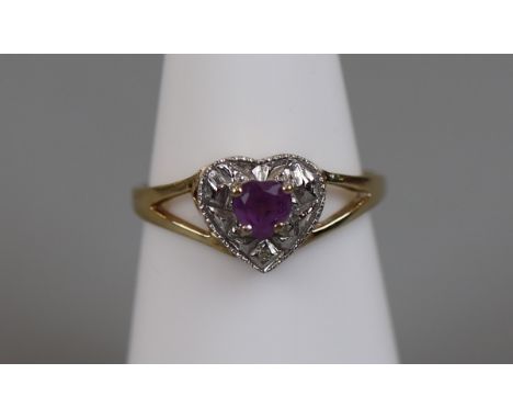 Gold amethyst &amp; diamond ring (size L¼) 