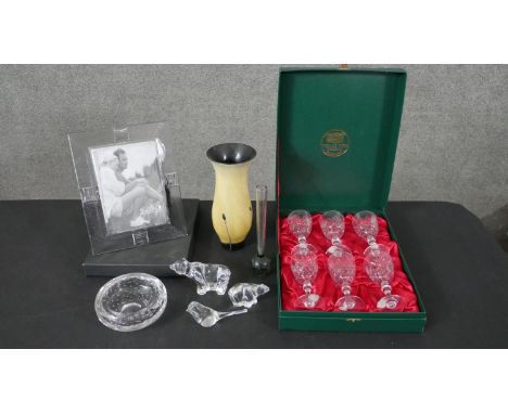 A collection of glass and crystal, including a boxed set of Thomas Webb Crystal sherry glasses, a Whitefriars style bubble bo