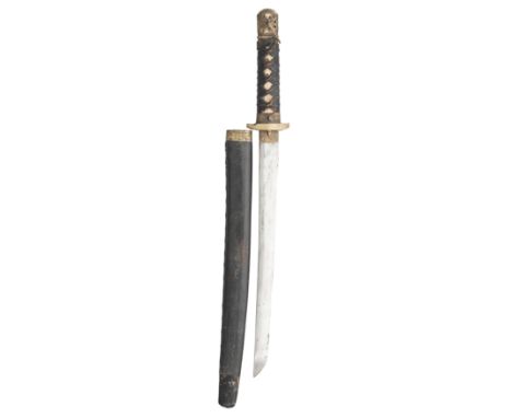 ‡ A KOREAN DAGGER, LATE 19TH/EARLY 20TH CENTURY, of regulation type, in the Japanese taste, with slightly curved single-edged