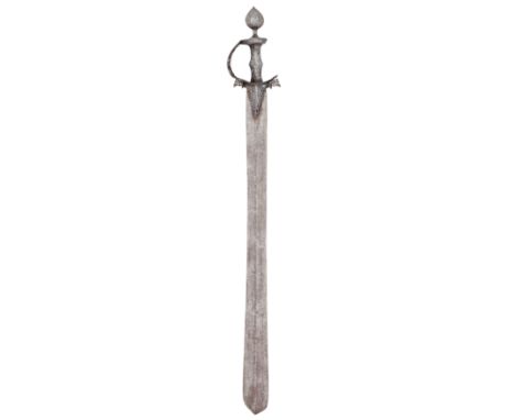 A RARE INDIAN SWORD (KHANDA), LATE 16TH/17TH CENTURY, PROBABLY HYDERABAD OR GOLCONDA, ANDHRA PRADESH with broad double-edged 