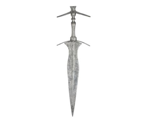 A NORTH INDIAN DAGGER (JAMADHAR KATAR), 16TH/18TH CENTURY with tapering blade formed with a reinforced tip, a long medial rid