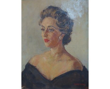 An early 20th century oil on canvas, head and shoulder portrait of an elegant lady, signed and dated lower right, set in crea