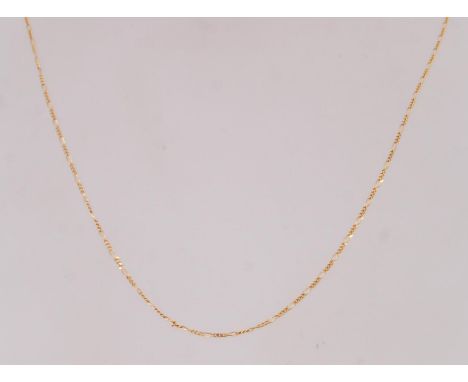 A 14ct gold Italian Figaro chain necklace. Measures 17inches.