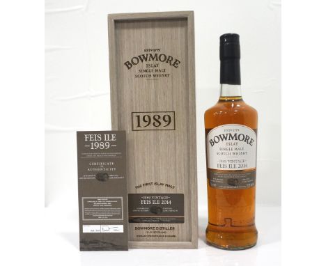 BOWMORE 1989 VINTAGE - FEIS ILE 2014Much like Charlie Bucket you needed a golden ticket to get a hold of this bottle of Bowmo