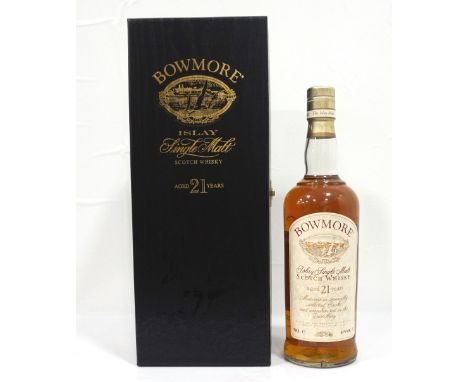 BOWMORE 21YO A older-style presentation bottle of the Bowmore 21 Year Old Single Malt Scotch Whisky.  70cl.  43% abv.  In ori