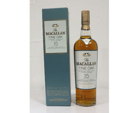 MACALLAN 15YO FINE OAKA well presented bottle of the Macallan 15 Year Old Single Malt Scotch Whisky from the last period they