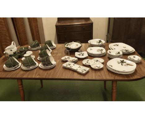 A Midwinter part dinner and tea service