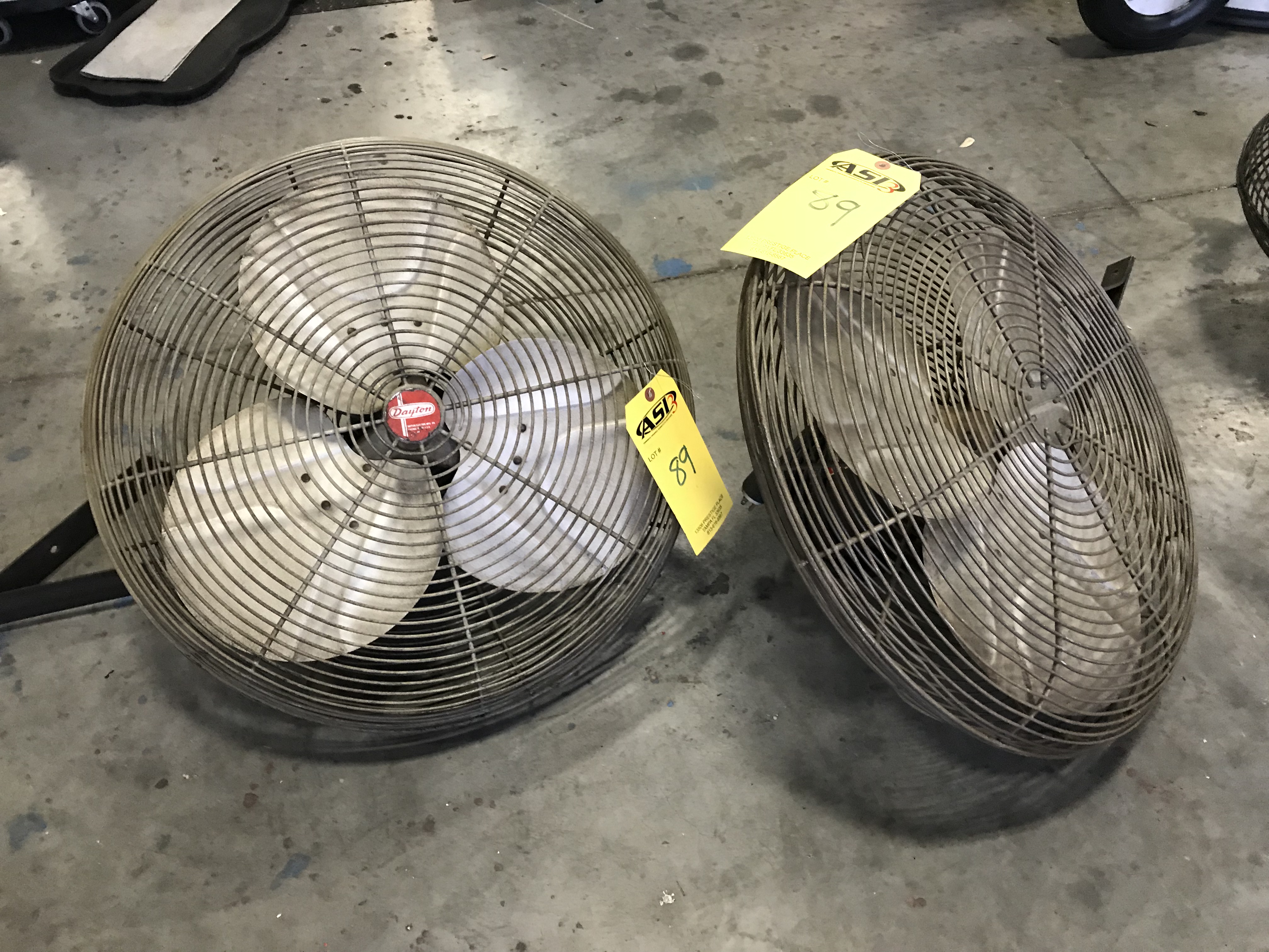 Dayton Wall Mount Fan - gj42djt