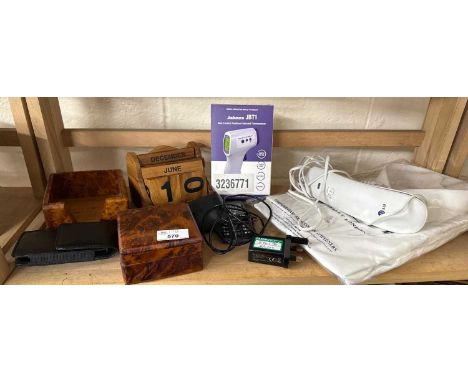 Mixed Lot: Perpetual desk calendar, desk caddy, phone holder, non-contact thermometer etc