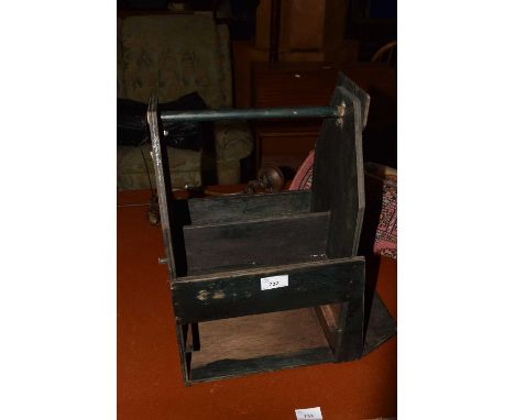 A wooden caddy