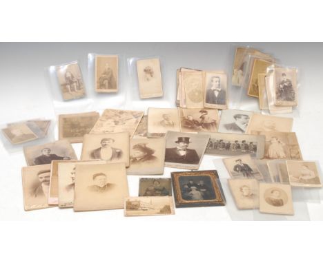 Photography - a collection of 19th century cabinet card and carte de visite photographs, group and individual portraits, vari