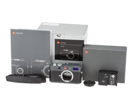 A Leica M-E Digital Rangefinder Camera, 2012-15, anthracite grey, serial no. 4421238, body, P-VG, camera powers up and appear