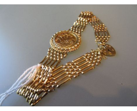 2001 Half Sovereign mounted in a 9ct gold gate bracelet