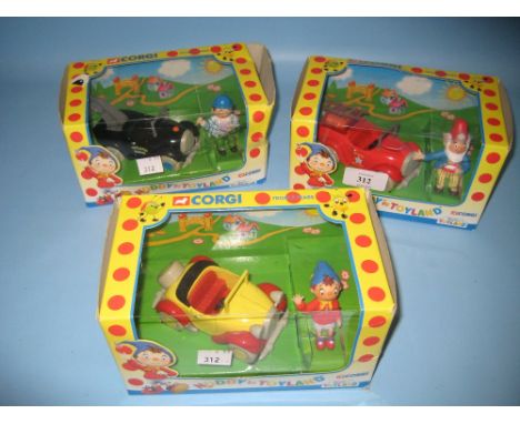 Group of three Corgi boxed ' Noddy in Toyland ' toys and a boxed indoor carpet golf game 