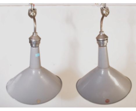 Benjamin RLM Crysteel - A matching pair of retro vintage 20th Century English industrial porcelain enamel pendant hanging lig