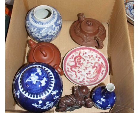 A small collection of miscellaneous items to include a Chinese blue &amp; white stem vase, decorated in the prunus pattern, h