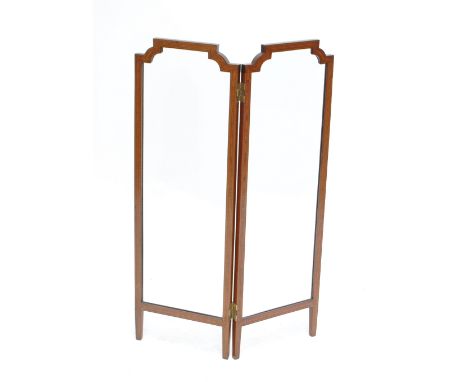 A mahogany and inlaid firescreen with two glazed panels, height 92cm, width when extended 61cm.
