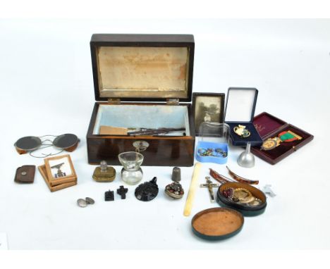 A mixed collectors' lot including a 1939-1945 defence medal and war medal in original box, a United Order of Free Gardeners m