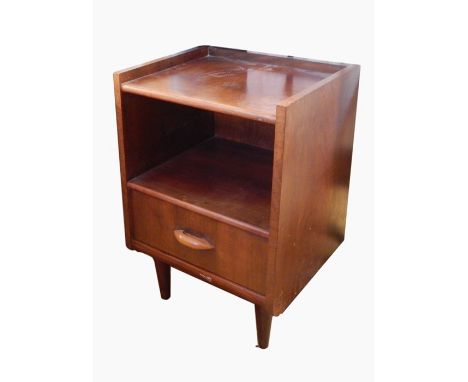 Pair of Moveis Cimo bedside cabinets, each with shelf and single drawer on turned supports, each approx 41cm wide