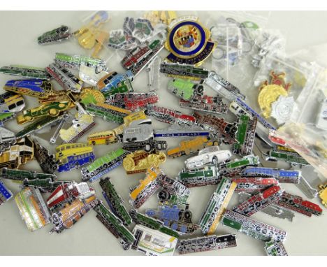 LARGE COLLECTION OF PIN BADGES RELATING TO LOCOMOTIVES &amp; TRANSPORT