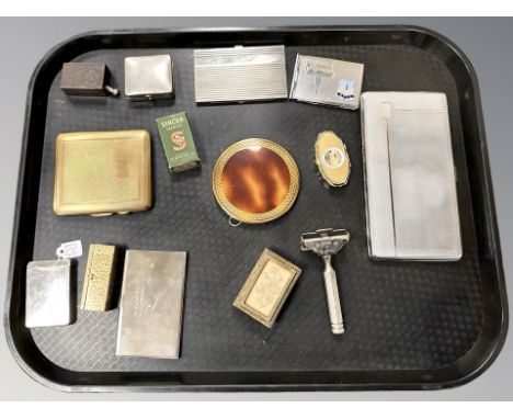 A small group of compacts, cigarette cases, vintage razor, etc.