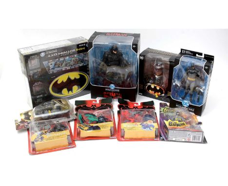 DC The Batman collectible figures, including: McFarlane Toys 30cms statue; Puzz4D Mini Gotham City; MDS Batman bust; Mattel, 