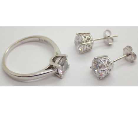 Silver cubic zirconia solitaire ring and stud earring set ring size R 