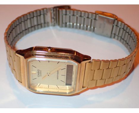 Yellow metal Casio quartz wristwatch 