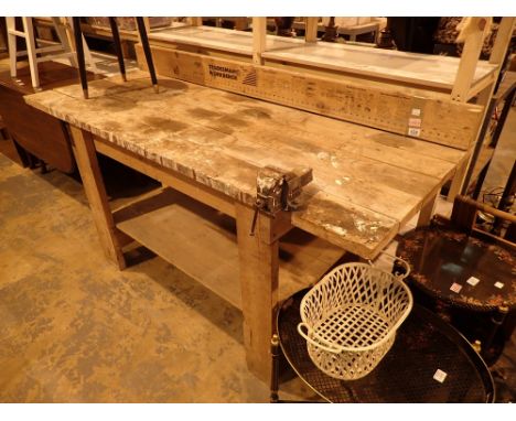 Tradesman workbench complete with bench vice 183 x 70 x 102 cm 