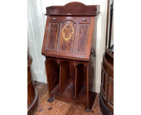 Neat Art Nouveau bureau, the inlaid fall front enclosing a series of compartments with three open compartments below, 105cm b