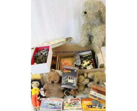 Toys - Mixed Lot including Plastic Soldiers, Dominoes, Cribbage, Chess Sets, Plastic Ships, Model Kits, Soft Toys including C