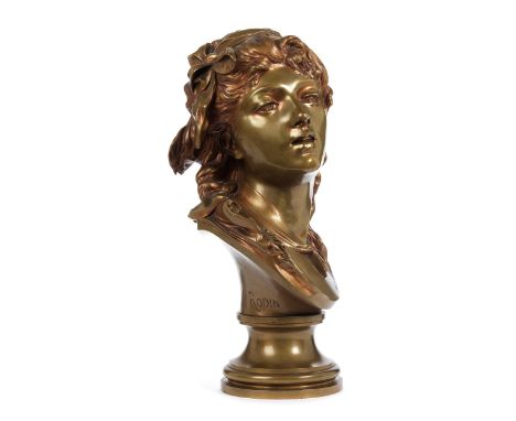 Auguste Rodin, 1840 Paris – 1917 MeudonBÜSTE EINES JUNGEN MÄDCHENS: „SUZON“ (NR. 5)Höhe: 40 cm.Diese Büste, noch in Brüssel g