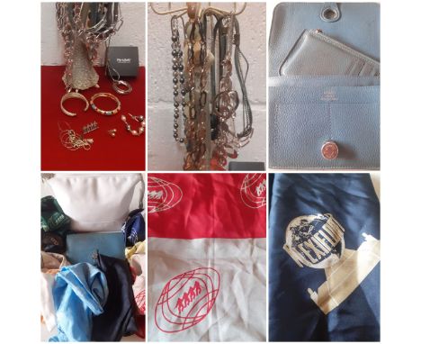 A small quantity of costume jewellery to include modern necklaces, a vintage silver brooch of 4 men pulling a rope together w
