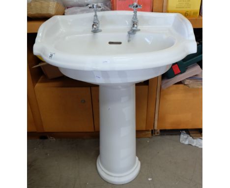 Quality ceramic wash basin and stand 